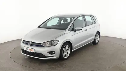 Grau Gebraucht 2016 VW Golf Sportsvan Comfortline Van / Kleinbus | 12.670 € (Fairer Preis)