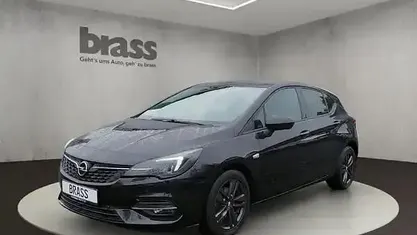 Onyx schwarz (metallic) Gebraucht 2021 Opel Astra Limousine | 13.950 € (Superpreis)