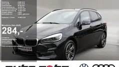 Schwarz Gebraucht 2019 BMW 220 Active Tourer Sport Line Van / Kleinbus | 19.990 € (Fairer Preis)