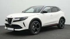 Bianco sempione, uni Gebraucht 2025 Alfa Romeo GT Junior Edizione Speciale Kleinwagen | 27.980 € (Superpreis)