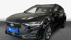 Agate black metallic Gebraucht 2023 Ford Focus ST-Line Kombi | 21.975 € (Guter Preis)