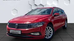 Rot Gebraucht 2022 VW Passat Business Kombi | 20.833 € (Superpreis)