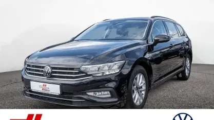 Gebraucht VW Passat Business 150 PS (110 kW) 2023 Schwarz / deep black (metallic) Kombi