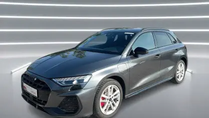 Gebraucht Audi A3 S-Line 272 PS (200 kW) 2025 Grau Limousine