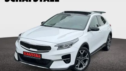 Używany Kia XCeed Platinum 204 KM (150 kW) 2022 Biały SUV