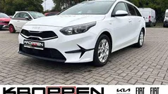 Weiß Gebraucht 2022 Kia Ceed Sportswagon Kombi | 17.990 € (Guter Preis)