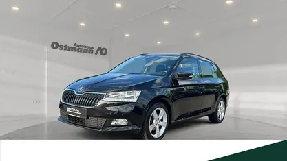 Blackmagic perleffekt Gebraucht 2022 Skoda Fabia Kleinwagen | 11.980 € (Guter Preis)