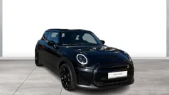 Schwarz Gebraucht 2023 Mini Cooper SE Kleinwagen | 21.890 € (Fairer Preis)