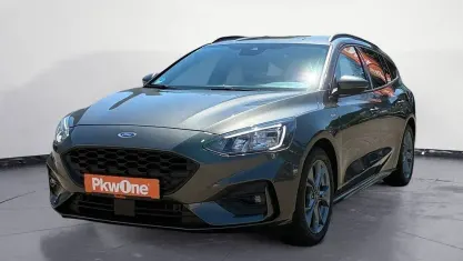 Gebraucht Ford Focus 155 PS (114 kW) 2020 Grau Limousine