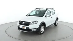 Weiß Gebraucht 2015 Dacia Sandero Stepway Ambiance Kleinwagen | 8.790 € (Fairer Preis)