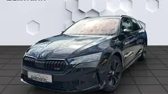Schwarz Gebraucht 2024 Skoda Octavia RS Kombi | 39.940 € (Fairer Preis)