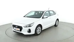 Weiß Gebraucht 2018 Hyundai i30 Select Limousine | 13.940 € (Fairer Preis)