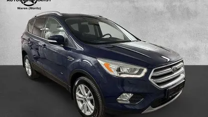 Gebraucht Ford Kuga Trend 150 PS (110 kW) 2017 SUV