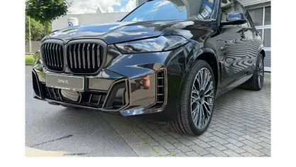 Neu BMW X5 Sport Line 489 PS (359 kW) 2026 Saphirschwarz metallic SUV