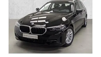 Schwarz Gebraucht 2022 BMW 520 Sport Line Kombi | 30.440 € (Fairer Preis)