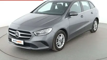 Gebraucht Mercedes B200 Style 150 PS (110 kW) 2019 Grau Kleinwagen