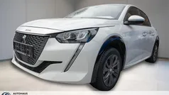 Weiss Gebraucht 2021 Peugeot e-208 Allure Kleinwagen | 16.990 € (Fairer Preis)