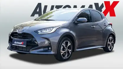 Neu Toyota Yaris 116 PS (85 kW) 2026 Grau Kleinwagen