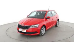 Rot Gebraucht 2021 Skoda Fabia Cool Plus Kleinwagen | 12.620 € (Guter Preis)