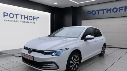 Gebraucht VW Golf VII Active 150 PS (110 kW) 2021 Weiß Kleinwagen
