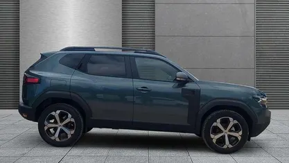 Gebraucht 2024 Dacia Duster Journey SUV | 26.790 € (Fairer Preis)