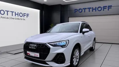Weiss Gebraucht 2021 Audi Q3 S-Line SUV | 23.950 € (Guter Preis)