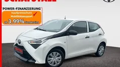 Weiss (white) Gebraucht 2020 Toyota Aygo Kleinwagen | 8.979 € (Guter Preis)