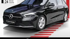 Metalliclack kosmosschwarz Gebraucht 2024 Mercedes B200 Progressive Van / Kleinbus | 31.990 € (Guter Preis)