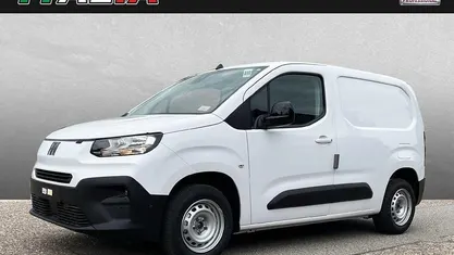 Weiß Gebraucht 2024 Fiat Doblò Van / Kleinbus | 26.750 € (Teuer)