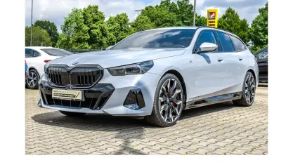 Gebraucht BMW 540 M Sport 303 PS (222 kW) 2024 Grau Kombi