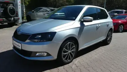 Używany Skoda Fabia 110 KM (80 kW) 2015 Srebrny Sedan/Limuzyna