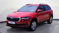 Velvetrot premium metallic Gebraucht 2024 Skoda Karoq Selection SUV | 36.360 € (Fairer Preis)
