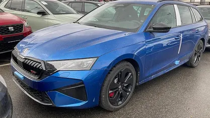 Uusi Skoda Octavia RS 265 HP (194 kW) 2026 Sininen Farmari