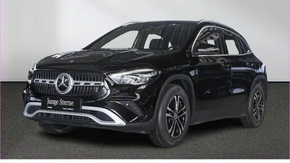 Gebraucht Mercedes GLA200 163 PS (119 kW) 2024 Unilack nachtschwarz SUV