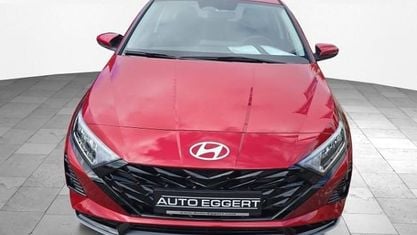 Uusi Hyundai i20 Trend 101 HP (74 kW) 2025 Punainen Sedan