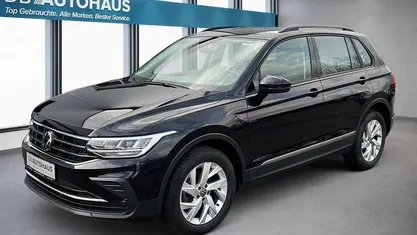 Gebraucht VW Tiguan Life 150 PS (110 kW) 2024 Schwarz SUV