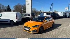 Orange Gebraucht 2020 Ford Focus ST Limousine | 24.990 € (Fairer Preis)