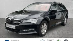 Schwarz Gebraucht 2023 Skoda Superb Ambition Kombi | 27.930 € (Superpreis)