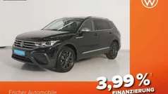 Deep black perleffekt Gebraucht 2024 VW Tiguan Allspace Move SUV | 41.980 € (Superpreis)