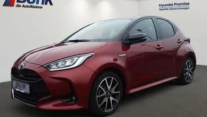 Gebraucht 2021 Toyota Yaris Hybrid Style Limousine | 19.980 € (Fairer Preis)