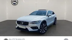 Gebraucht 2020 Volvo V60 Kombi | 34.980 €