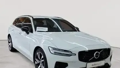 Gebraucht Volvo V60 R-Design 253 PS (186 kW) 2021 Ice white Kombi