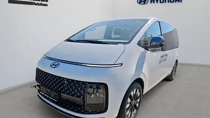 Second-hand Hyundai Staria Signature 224 CP (164 kW) 2025 Monovolum