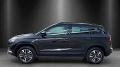 Blackmagic perleffekt Gebraucht 2023 Skoda Karoq Tour SUV | 30.890 € (Fairer Preis)