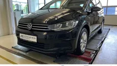 Deep black perleffekt Gebraucht 2024 VW Touran Comfortline Van / Kleinbus | 32.470 € (Fairer Preis)