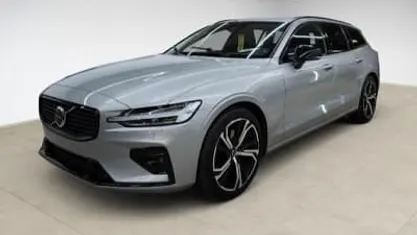 Silber Gebraucht 2023 Volvo V60 Plus Kombi | 28.960 € (Fairer Preis)