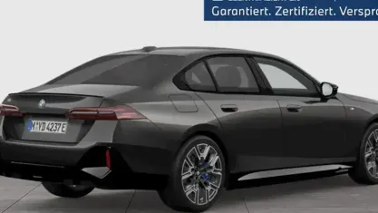 Gebraucht BMW i5 M Sport 442 kW (601 PS) 2025 Grau Limousine