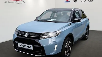Ice/ cosmic black pearl Neu 2025 Suzuki Vitara Comfort+ SUV | 29.960 € (Fairer Preis)