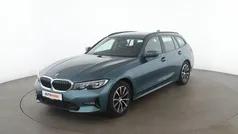 Blau Gebraucht 2020 BMW 320 Kombi | 23.150 € (Fairer Preis)