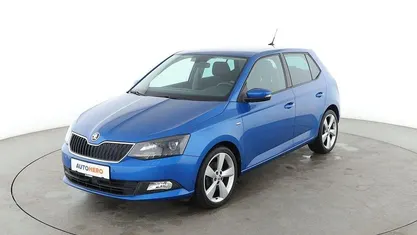 Blau Gebraucht 2017 Skoda Fabia Ambition Limousine | 12.190 € (Fairer Preis)
